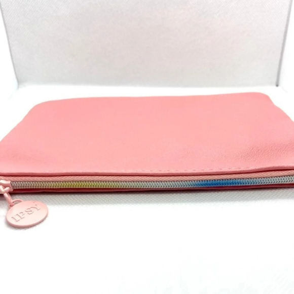 “Discover” Cosmetics Makeup Bag - Picture 4 of 5